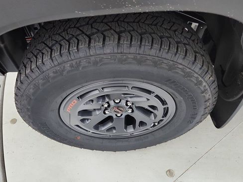 Certified 2026 Nissan Frontier PRO-4X w/ Tow Package AWD/4WD image 43