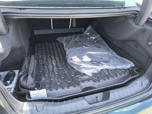 Used 2024 Jaguar XF R-Dynamic SE image 8