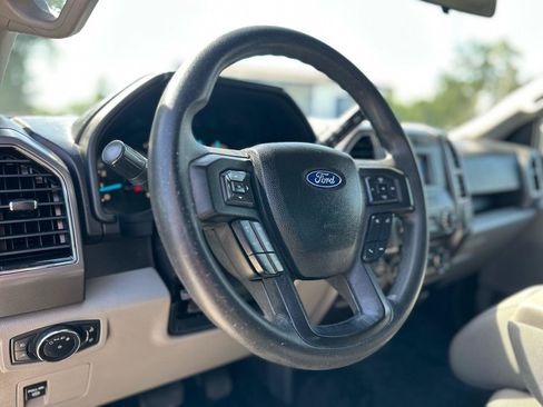 Used 2018 Ford F150 XLT w/ Trailer Tow Package RWD image 12