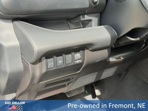 Used 2023 Subaru Ascent Limited w/ Technology Package AWD/4WD image 12