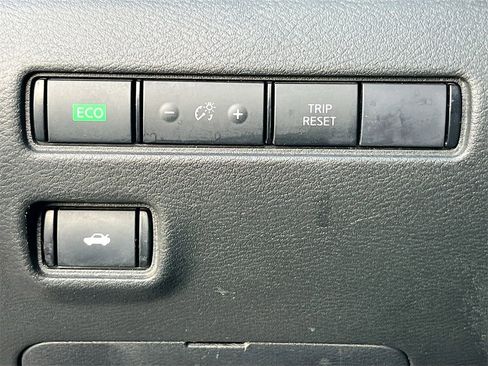 Used 2023 Nissan Sentra S image 10