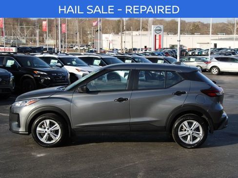 Certified 2025 Nissan Kicks Play S image 5