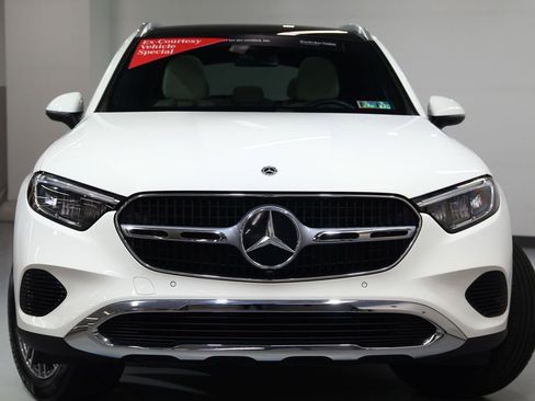 Certified 2025 Mercedes-Benz GLC 300 4MATIC image 11