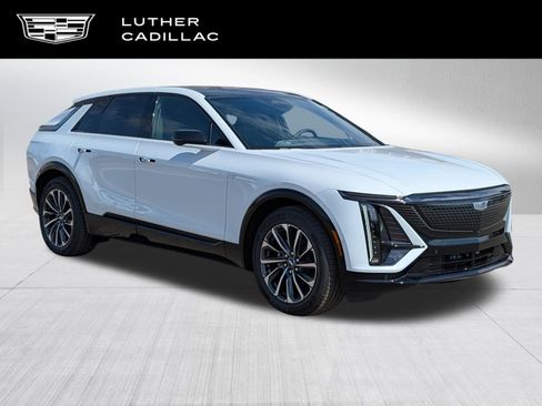 Used 2026 Cadillac Lyriq Sport w/ LPO, Floor Liner Package AWD/4WD image 1