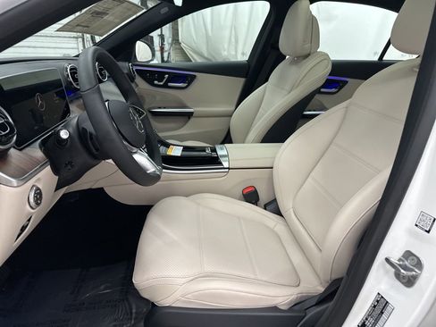 Used 2025 Mercedes-Benz C 300 Sedan image 18