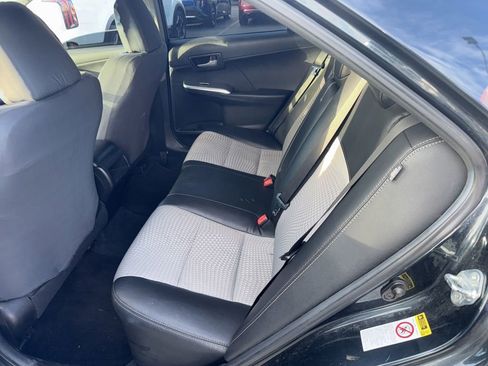Used 2012 Toyota Camry SE image 14