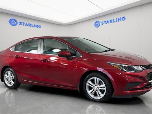 Certified 2017 Chevrolet Cruze LT w/ Convenience Package FWD image 13