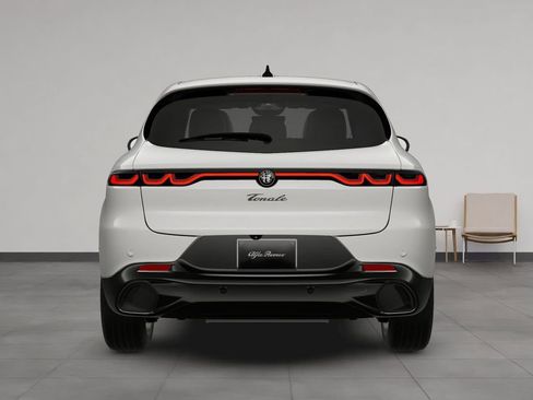 New 2026 Alfa Romeo Tonale Base w/ Red Premium Package image 9