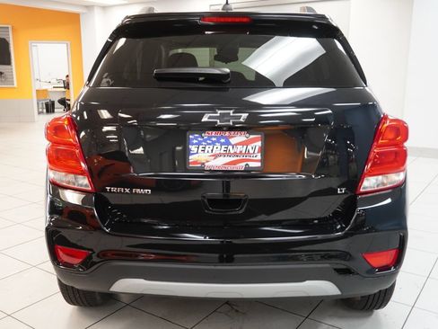 Used 2019 Chevrolet Trax LT w/ LT Convenience Package AWD/4WD image 11