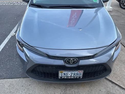 Used 2020 Toyota Corolla LE image 6