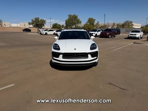 Used 2023 Porsche Macan AWD/4WD image 2