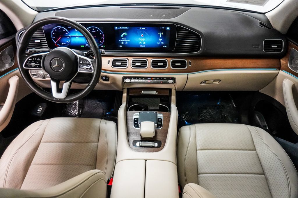 Used 2020 Mercedes-Benz GLS 450 4MATIC image 11