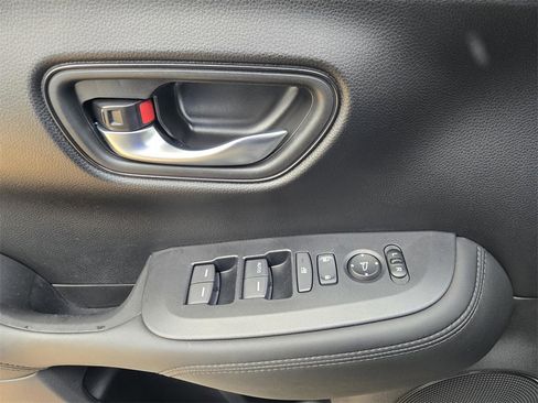 Certified 2025 Honda HR-V LX image 18