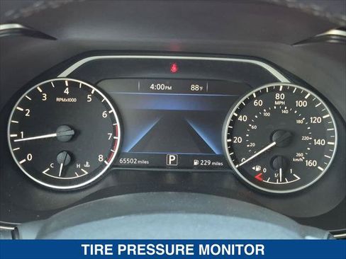 Used 2017 Nissan Maxima Platinum w/ Medallion Package FWD image 16