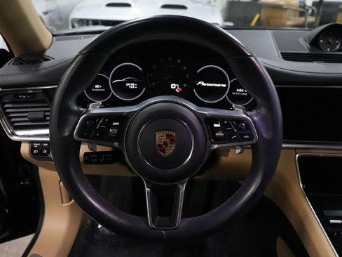 Used 2020 Porsche Panamera image 29