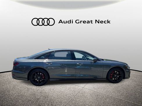 Used 2024 Audi S8 w/ S8 Comfort Plus Package AWD/4WD image 28