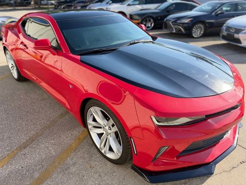 Used 2018 Chevrolet Camaro LT w/ RS Package RWD image 7