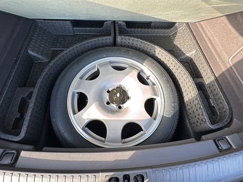 Used 2021 Lincoln Nautilus Reserve image 24