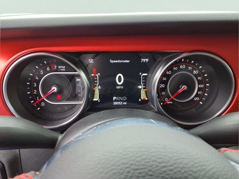 Used 2021 Jeep Gladiator Rubicon AWD/4WD image 18