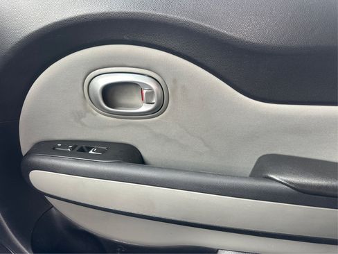 Used 2019 Kia Soul w/ Convenience Package FWD image 29