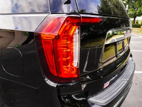 Used 2022 GMC Yukon SLT w/ SLT Luxury Package AWD/4WD image 32
