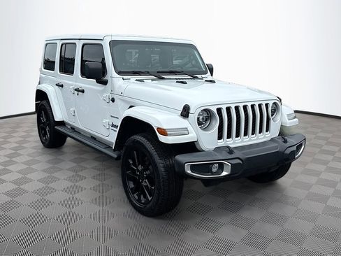 Used 2021 Jeep Wrangler Unlimited Sahara w/ Safety Group image 4