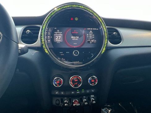 Used 2022 MINI Cooper S w/ Premium Package image 22