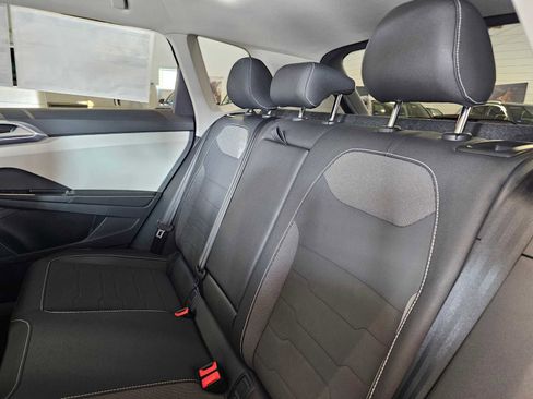 New 2025 Volkswagen Taos SE image 17