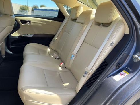 Used 2018 Toyota Avalon XLE Premium w/ Preferred Accessory Package FWD image 21