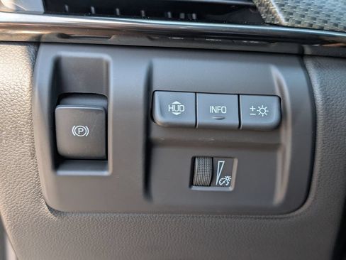 Used 2018 Cadillac CTS V w/ Luxury Package RWD image 30