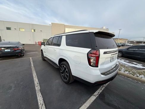 Used 2023 Chevrolet Suburban RST w/ Luxury Package image 3