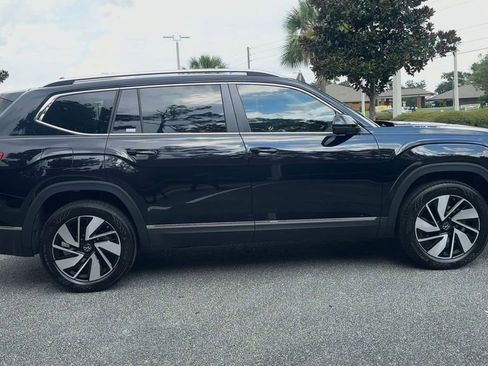 New 2026 Volkswagen Atlas SEL image 9