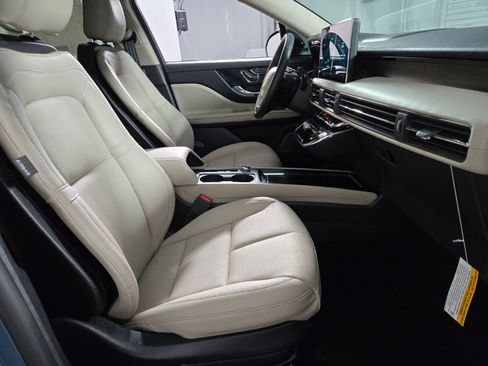New 2026 Lincoln Corsair Grand Touring w/ Jet Appearance Package AWD/4WD image 19