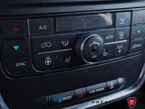 Used 2017 Dodge Grand Caravan GT image 31