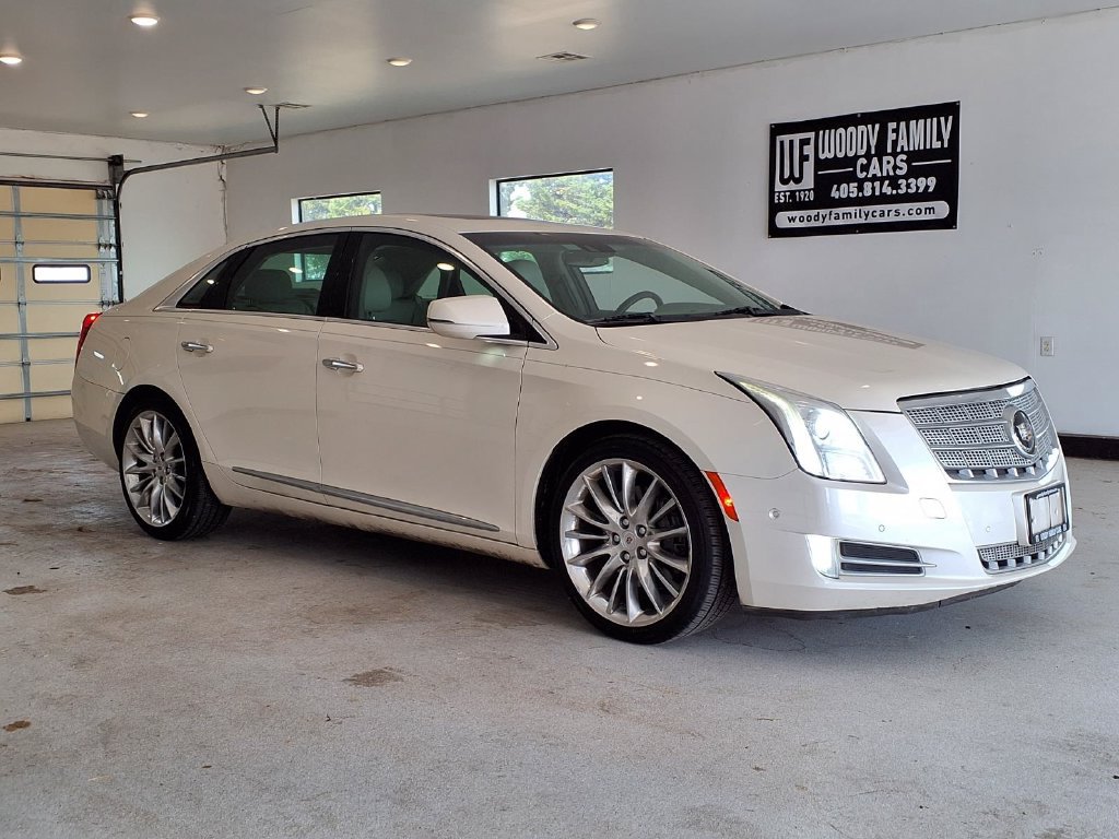 Used 2014 Cadillac XTS Platinum FWD image 1