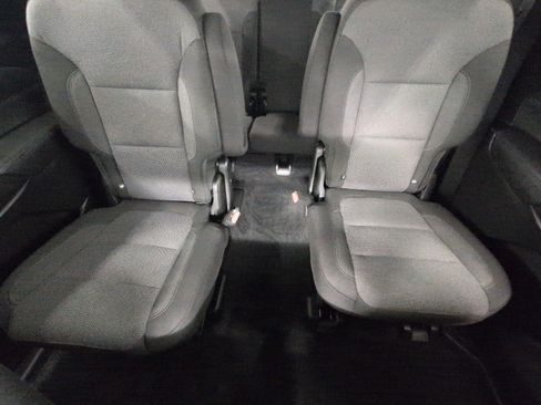 Used 2023 Chevrolet Traverse LT AWD/4WD image 25