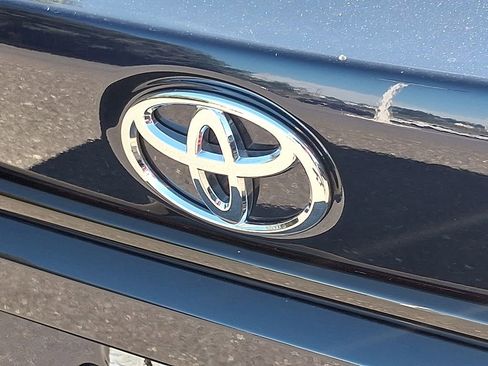 Used 2023 Toyota Corolla LE image 30