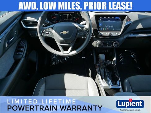 Used 2023 Chevrolet TrailBlazer LT w/ Convenience Package AWD/4WD image 16