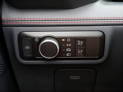 Used 2024 Ford Mustang GT Premium image 17