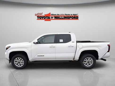 New 2026 Toyota Tacoma SR5 AWD/4WD image 2