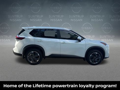 Certified 2026 Nissan Rogue SV AWD/4WD image 7