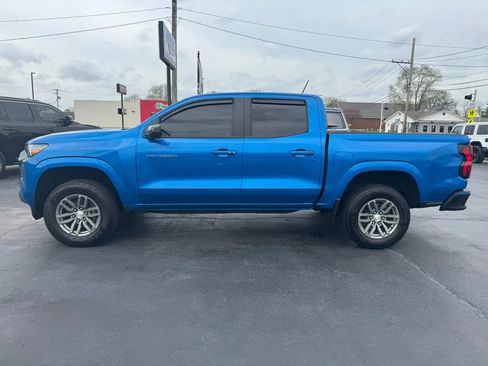 Used 2024 Chevrolet Colorado LT w/ LT Convenience Package image 2