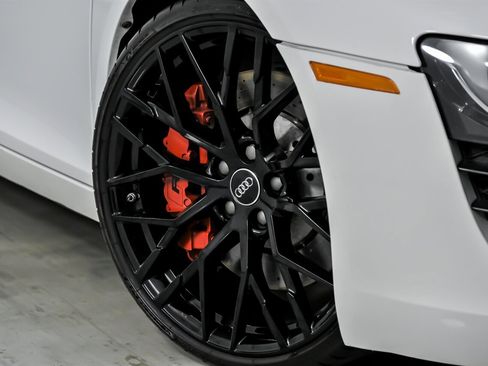 Used 2009 Audi R8 V8 image 4