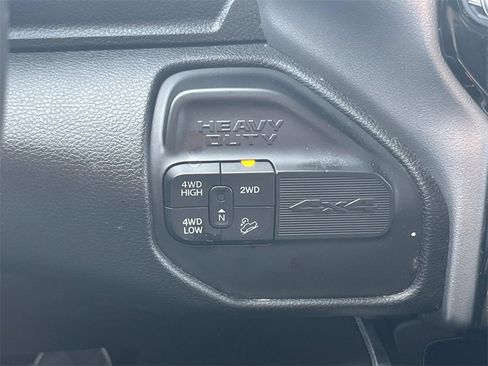 Used 2024 RAM 2500 Laramie w/ Sport Appearance Package image 19