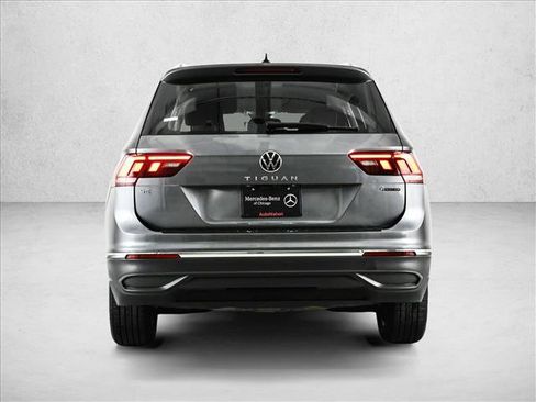 Used 2023 Volkswagen Tiguan SE AWD/4WD image 7