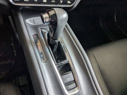 Used 2021 Honda HR-V EX-L image 11