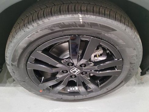 New 2026 Honda HR-V Sport image 40