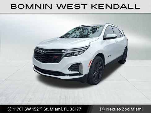 Used 2023 Chevrolet Equinox RS image 3