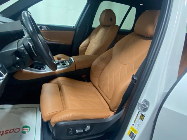Used 2024 BMW X5 xDrive50e w/ Premium Package AWD/4WD image 11