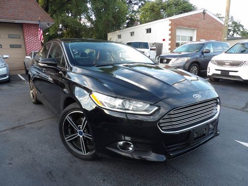Used 2016 Ford Fusion SE w/ Equipment Group 202A image 8